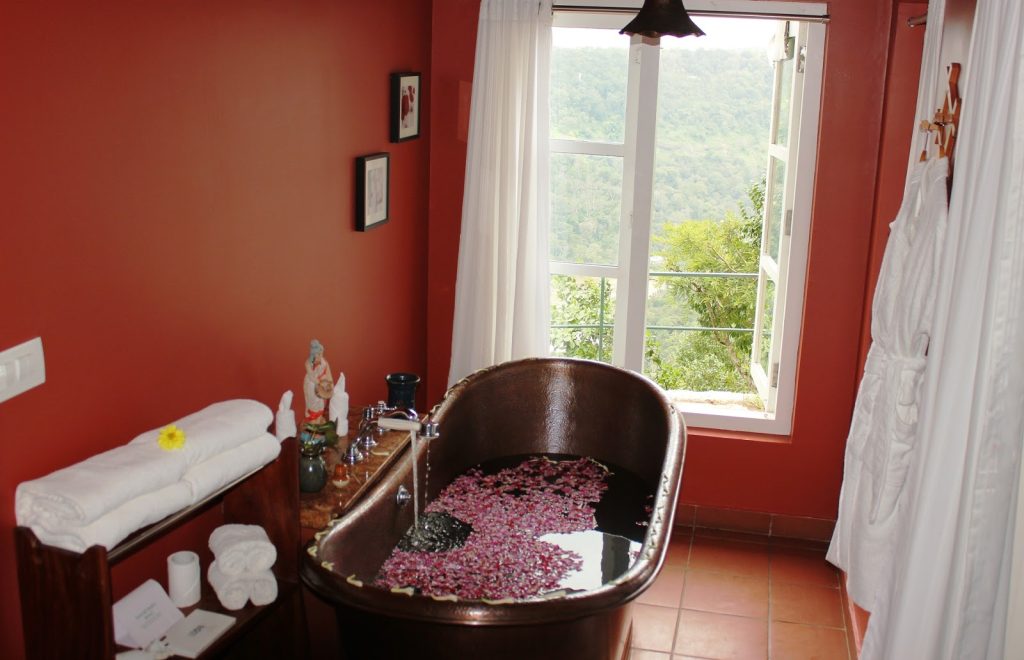 Milk bath tub in spicetree